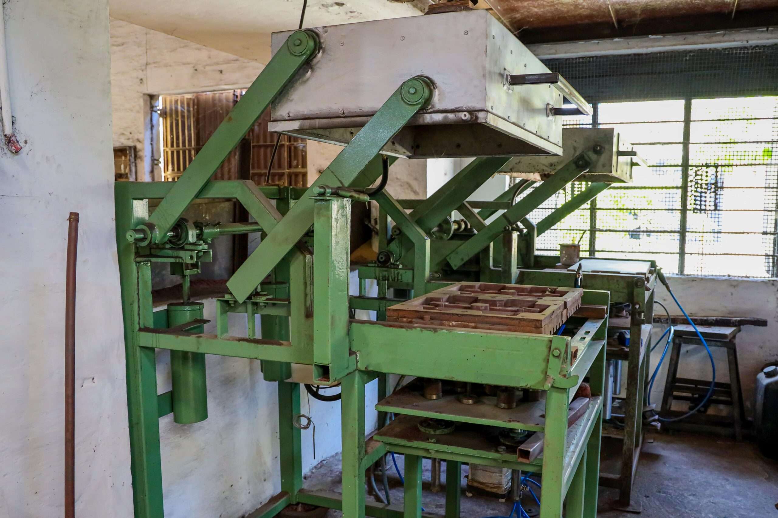 MOULDING